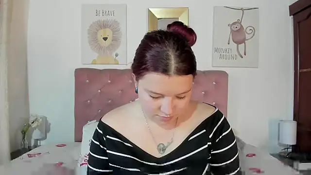 Snapshot of CelessteRedds chatting on 12.15.25 CelessteRedds online show from 12.15.25