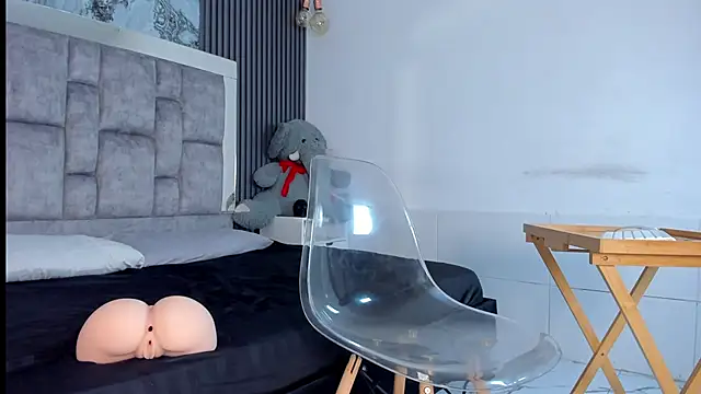 Snapshot of _miguel0 chatting on 01.28.25 miguel0 online show from 01.28.25