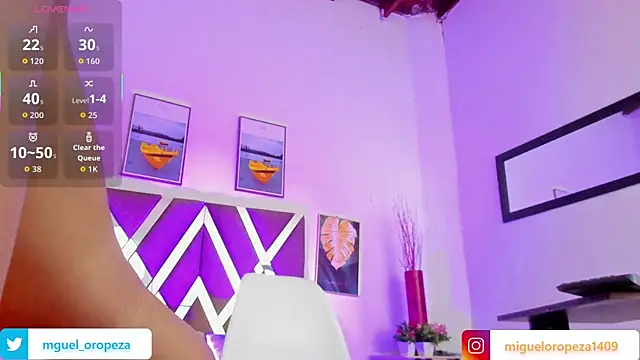 Snapshot of _miguel0 chatting on 09.29.25 miguel0 online show from 09.29.25