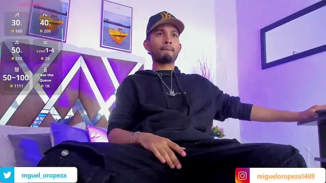 Snapshot of _miguel0 chatting on 10.14.25 miguel0 online show from 10.14.25