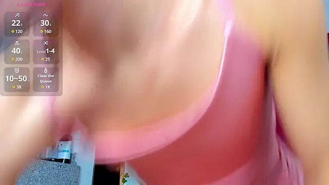 Snapshot of Ladanny_ chatting on 12.10.24 Ladanny online show from 12.10.24