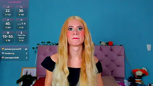 Snapshot of Ladanny_ chatting on 12.20.24 Ladanny online show from 12.20.24