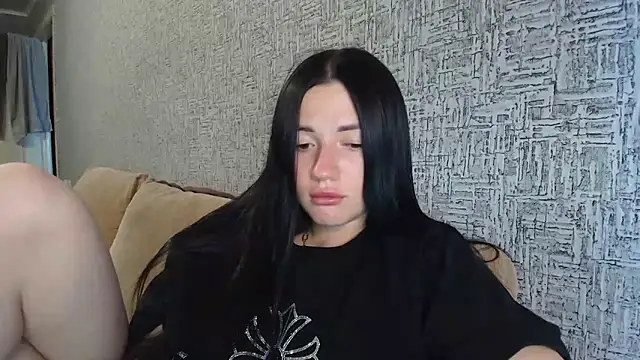 Snapshot of Liana_diva chatting on 06.21.26 Liana diva online show from 06.21.26