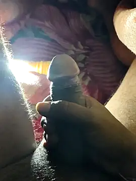 Snapshot of Kolkataboiy chatting on 12.19.25 Kolkataboiy online show from 12.19.25