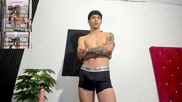 Snapshot of Cristopher23_ chatting on 02.09.25 Cristopher23 online show from 02.09.25