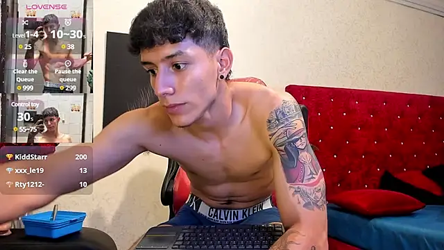 Snapshot of Cristopher23_ chatting on 03.14.25 Cristopher23 online show from 03.14.25