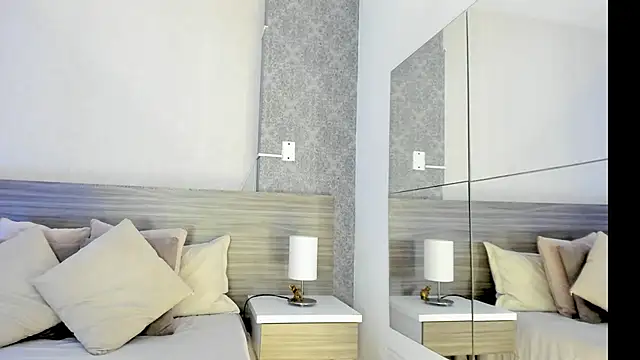 Snapshot of Mistyca chatting on 09.16.25 Mistyca online show from 09.16.25