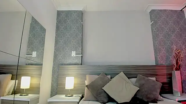 Snapshot of Mistyca chatting on 09.26.25 Mistyca online show from 09.26.25