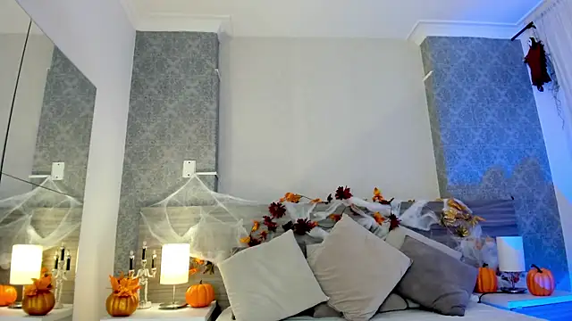 Snapshot of Mistyca chatting on 10.25.25 Mistyca online show from 10.25.25