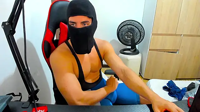 Snapshot of Calihotcaliente277 chatting on 01.20.25 Calihotcaliente277 online show from 01.20.25