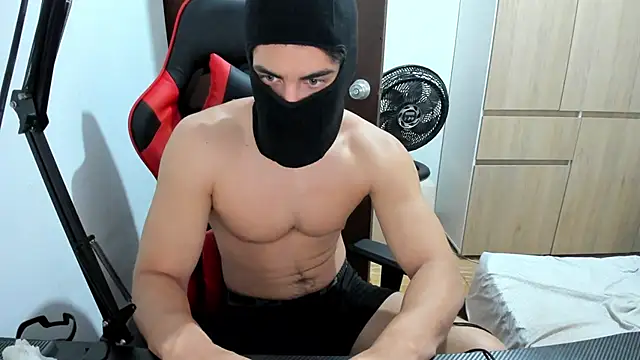 Snapshot of Calihotcaliente277 chatting on 03.12.25 Calihotcaliente277 online show from 03.12.25