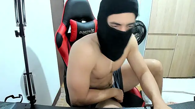 Snapshot of Calihotcaliente277 chatting on 03.13.25 Calihotcaliente277 online show from 03.13.25