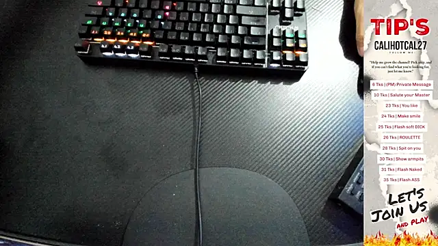 Snapshot of Calihotcaliente277 chatting on 09.11.25 Calihotcaliente277 online show from 09.11.25