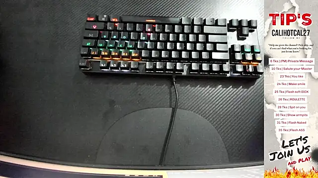 Snapshot of Calihotcaliente277 chatting on 09.18.25 Calihotcaliente277 online show from 09.18.25