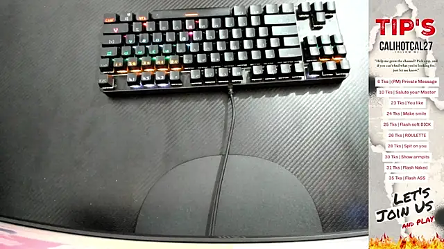 Snapshot of Calihotcaliente277 chatting on 10.07.25 Calihotcaliente277 online show from 10.07.25