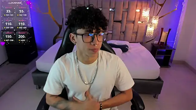 AkazaBoy  online show from 01.28.25