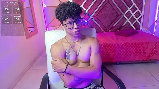 AkazaBoy  online show from 01.31.25