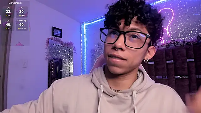 AkazaBoy  online show from 02.04.25