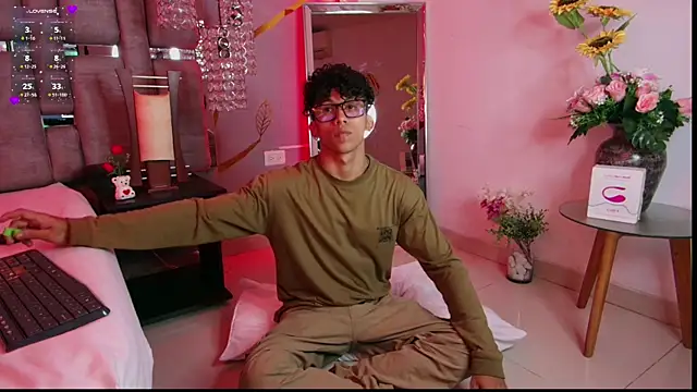 AkazaBoy  online show from 02.21.25