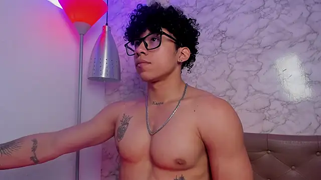 AkazaBoy  online show from 01.08.26