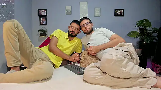 Snapshot of ETHAN_ADAM chatting on 03.21.25 ETHAN ADAM online show from 03.21.25