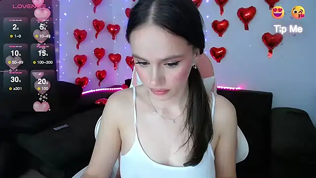 Emillias online show from 02.22.25