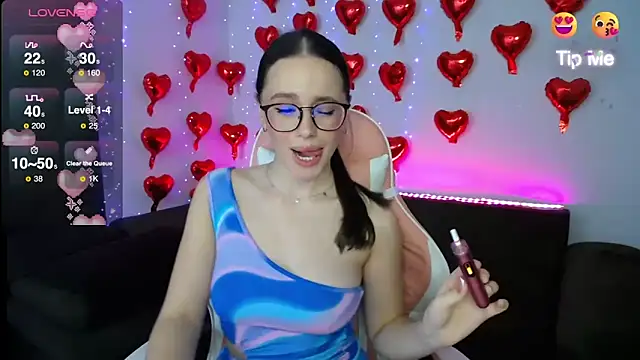 Emillias online show from 03.03.25