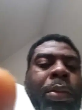 Snapshot of SLOWSTRO chatting on 02.14.25 SLOWSTRO online show from 02.14.25