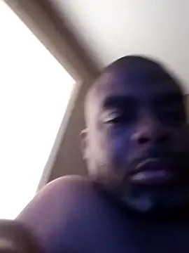 Snapshot of SLOWSTRO chatting on 02.18.25 SLOWSTRO online show from 02.18.25