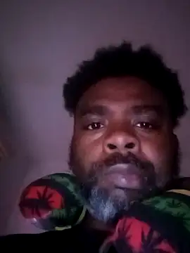 Snapshot of SLOWSTRO chatting on 10.17.25 SLOWSTRO online show from 10.17.25