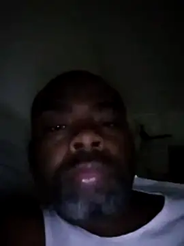 Snapshot of SLOWSTRO chatting on 11.08.25 SLOWSTRO online show from 11.08.25