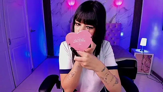 AuroraDiaz online show from 12.05.25