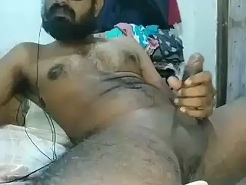 Snapshot of SLFUCKBOY69 chatting on 01.02.25 SLFUCKBOY69 online show from 01.02.25