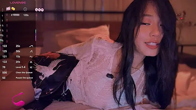 kimmy chi  online show from 10.06.25