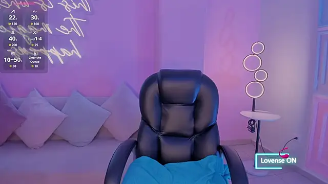 MaddisonLowe online show from 11.27.25