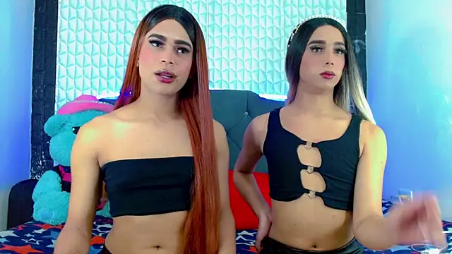 Hellen moons   online show from 02.13.25