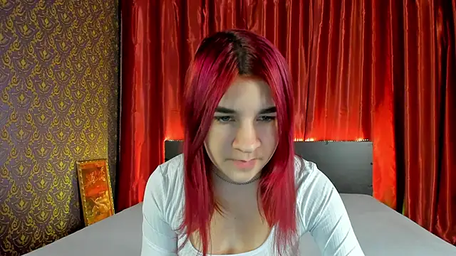 Snapshot of _Polly_Love_ chatting on 12.02.24 Polly Love online show from 12.02.24