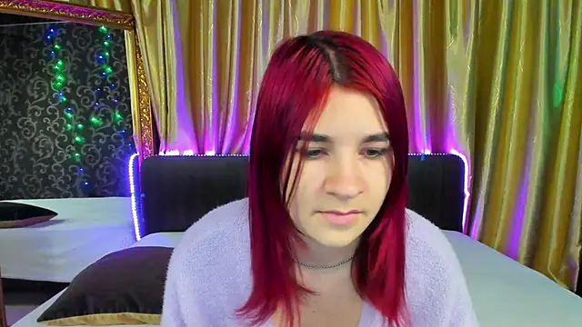 Snapshot of _Polly_Love_ chatting on 12.04.24 Polly Love online show from 12.04.24