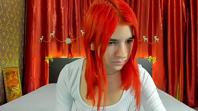 Snapshot of _Polly_Love_ chatting on 12.24.24 Polly Love online show from 12.24.24