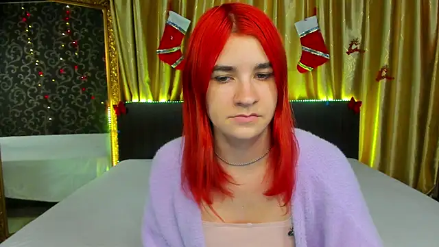 Snapshot of _Polly_Love_ chatting on 12.25.24 Polly Love online show from 12.25.24