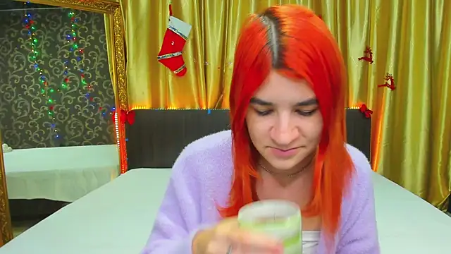 Snapshot of _Polly_Love_ chatting on 01.21.25 Polly Love online show from 01.21.25