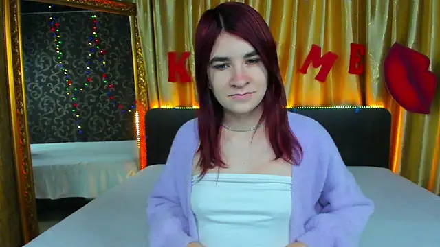 Snapshot of _Polly_Love_ chatting on 02.05.25 Polly Love online show from 02.05.25