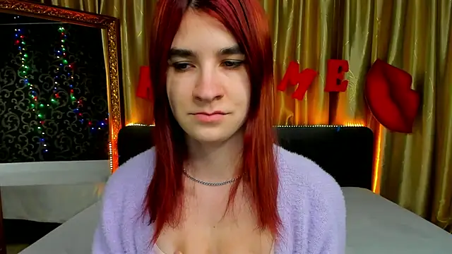 Snapshot of _Polly_Love_ chatting on 02.13.25 Polly Love online show from 02.13.25