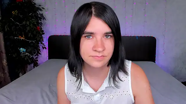 Snapshot of _Polly_Love_ chatting on 09.09.25 Polly Love online show from 09.09.25