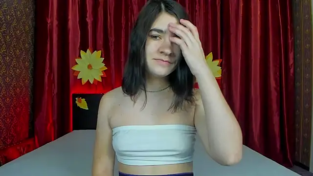 Snapshot of _Polly_Love_ chatting on 12.01.25 Polly Love online show from 12.01.25