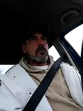 Snapshot of affascino chatting on 12.19.25 affascino online show from 12.19.25