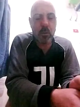 Snapshot of affascino chatting on 02.19.26 affascino online show from 02.19.26