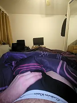 Snapshot of AshWinter chatting on 03.18.25 AshWinter online show from 03.18.25