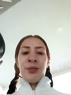 SAMANTHA-16  online show from 02.27.25