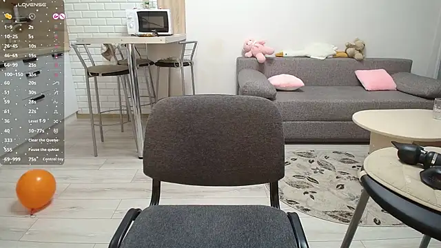 Snapshot of sweet_girl_Vr chatting on 11.05.25 sweet girl Vr online show from 11.05.25